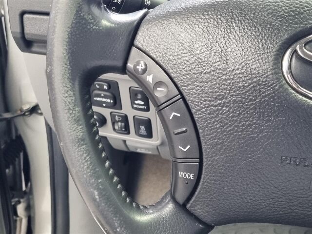TOYOTA Hilux 2011 Double Cab 3,0 D-4D 4WD 171 SR aut.