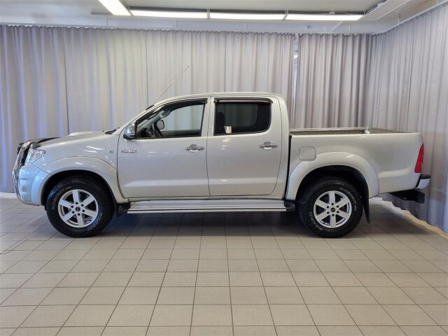 TOYOTA Hilux 2011 Double Cab 3,0 D-4D 4WD 171 SR aut.