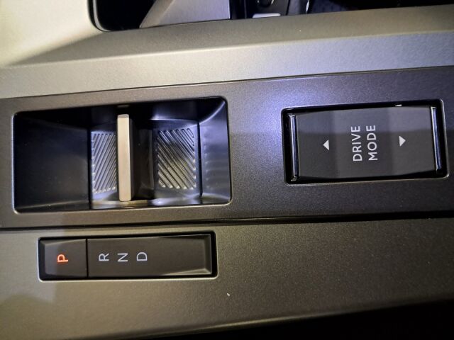 Opel Grandland 2025 73kWh 213 GS Automaatti