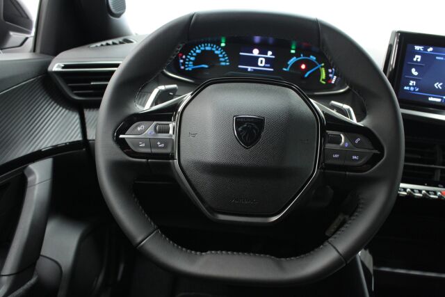 Peugeot 2008 2025 Snowflake Hybrid 145 Automaatti