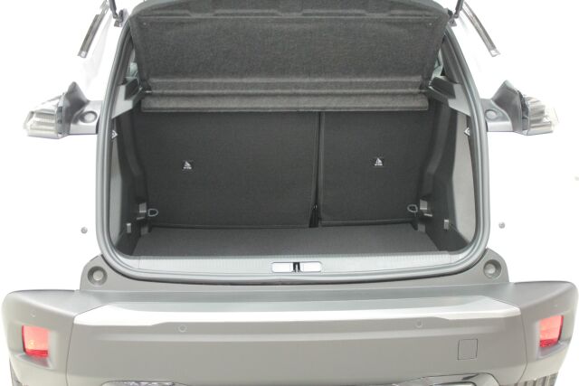 Peugeot 2008 2025 Snowflake Hybrid 145 Automaatti