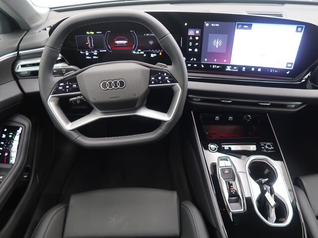 Audi A6 2025 Sedan e-hybrid quattro 220 kW