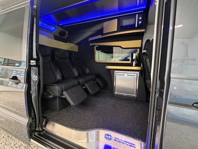 VOLKSWAGEN Crafter 2026 2,0 TDI 130 kW 4Motion 8at, 4490L | Extrapitkä ajamaton retkis nopeaan toimitukseen |