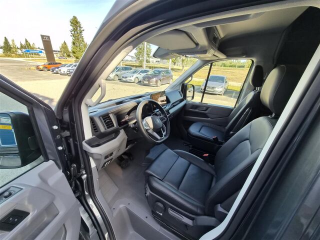 VOLKSWAGEN Crafter 2026 4MOTION XXL 2+3 M-A