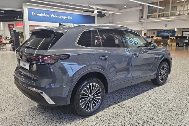 Volkswagen Tiguan 2026 Elegance 75-v Juhlamalli eHybrid 150 kW DSG-automaatti, Heti Toimitukseen!