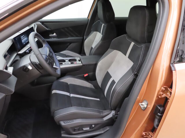 Opel Grandland 2025 GSe 73kWh 325 4WD Automaatti *Huippu varusteet *Heti toimitukseen