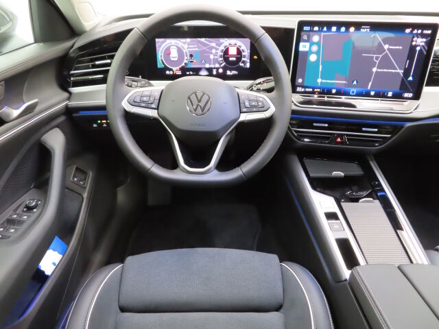 Volkswagen Passat 2025 Variant Elegance 75-v Juhlamalli eHybrid 150 kW DSG-automaatti