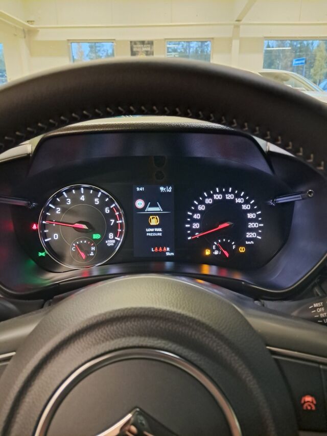 Suzuki Swift 2025 1,2 12V HYBRID 4WD GL+ 5MT