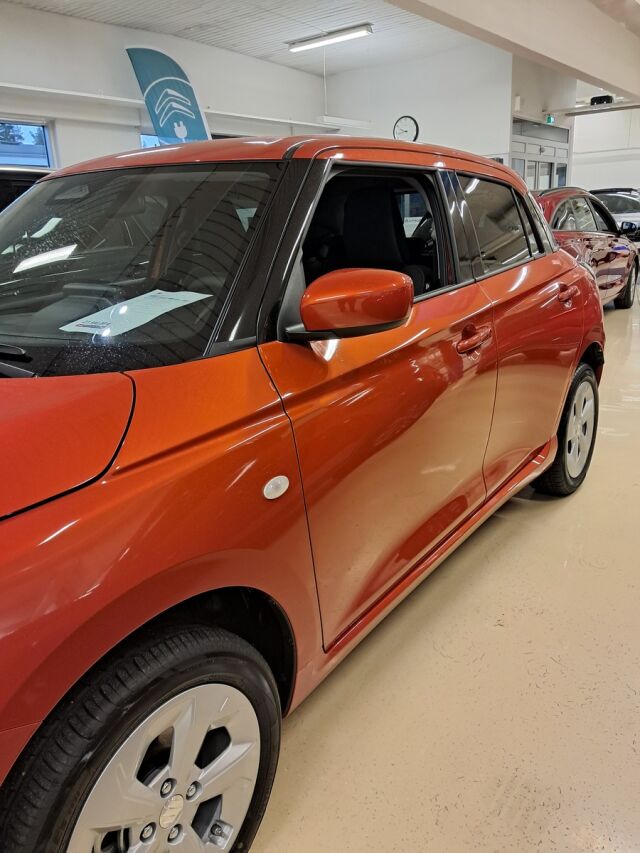 Suzuki Swift 2025 1,2 12V HYBRID 4WD GL+ 5MT