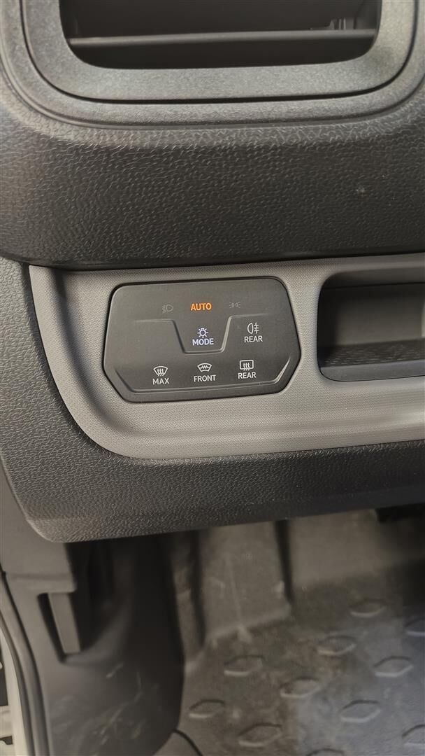 Volkswagen ID. Buzz 2026 Cargo 250kW PRO 79 kWh 4Motion Business / Esittelyauto/