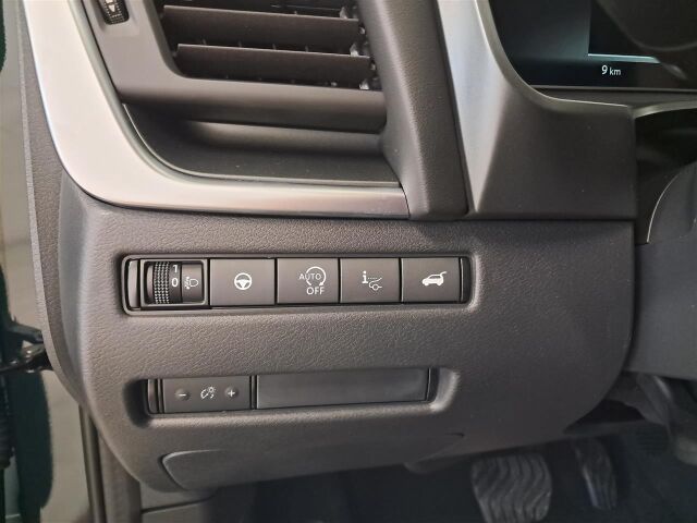 Nissan Qashqai 2026 N-Connecta, Comfort Pack, Two Tone. Esittelyauto nopeaan toimitukseen kaksilla renkailla.