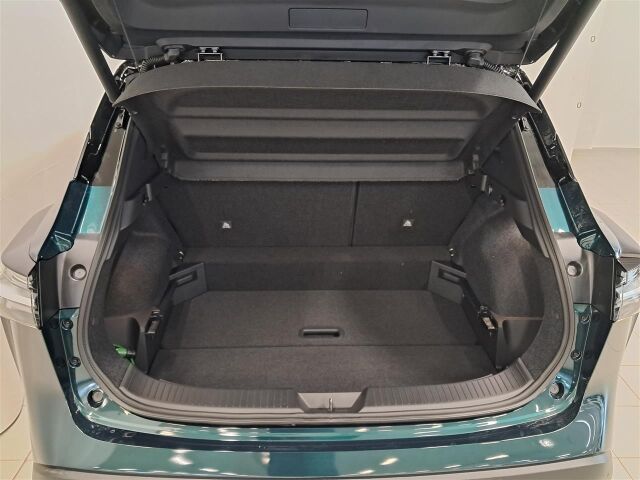 Nissan Qashqai 2026 N-Connecta, Comfort Pack, Two Tone. Esittelyauto nopeaan toimitukseen kaksilla renkailla.