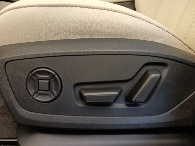 Audi Q6 e-tron 2026 Sportback quattro Vorsprung Edition. Takuu 5 vuotta / 100.000 km