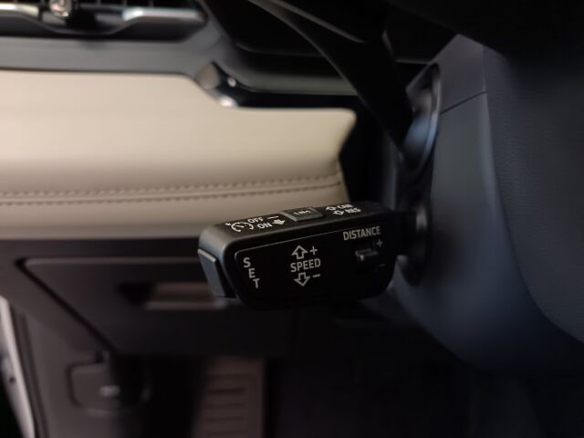 Audi Q6 e-tron 2026 Sportback quattro Vorsprung Edition. Takuu 5 vuotta / 100.000 km