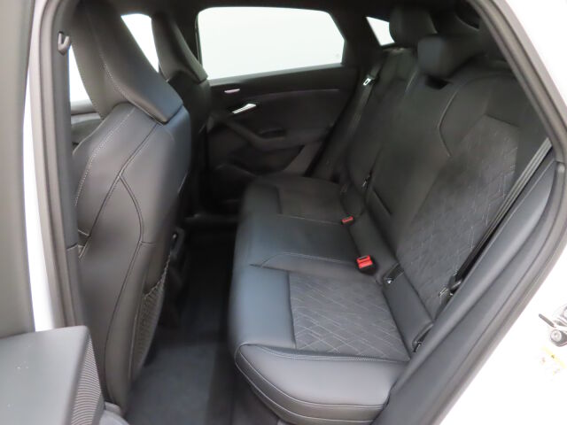 Audi Q6 e-tron 2025 Sportback quattro Vorsprung Edition: Jatkoturva kampanjalla 5 vuoden tehdastakuu/150 000km.