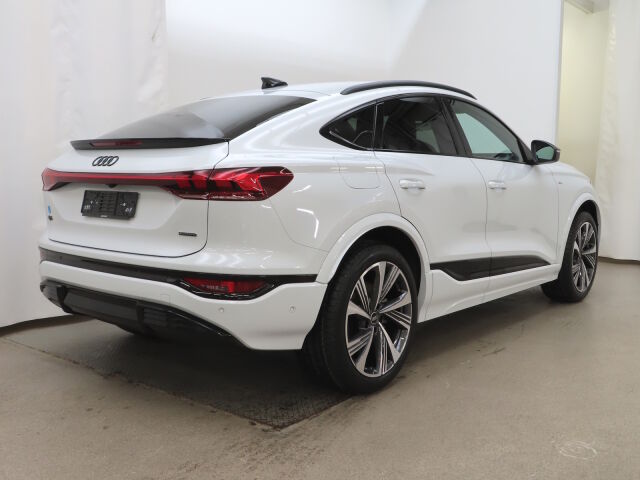 Audi Q6 e-tron 2025 Sportback quattro Vorsprung Edition: Jatkoturva kampanjalla 5 vuoden tehdastakuu/150 000km.