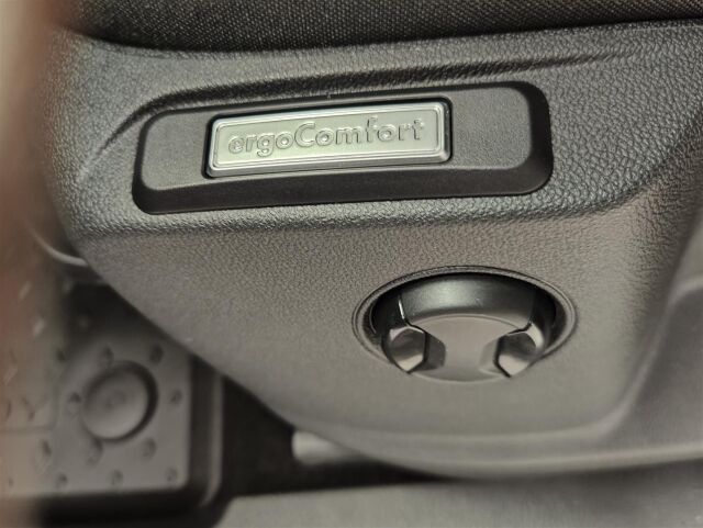 Volkswagen Caddy 2026 Maxi Life Business 75-v Juhlamalli 1,5 TSI OPF eHybrid 110kW DSG