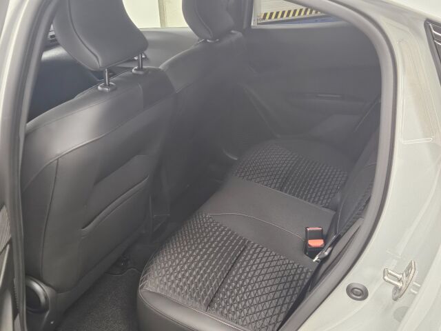 Renault Clio 2026 TCe 115 EDC techno