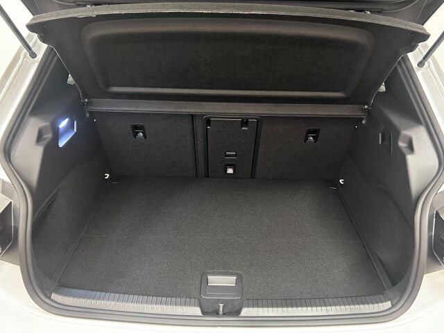 Volkswagen ID.3 Neo 2026 Comfort 125 kW, akku 50 kWh Uusi ja sievä!! Upeasti päivitetty Id.3 Neo. Kysy tarjous!