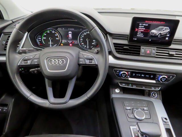AUDI Q5 2021 55 TFSI e quattro S tronic Electrified Edition