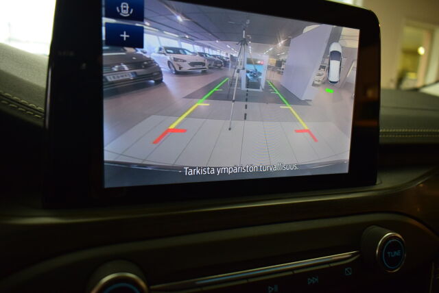 FORD Focus 2021 1,5 EcoBoost 150hv A8 Vignale Wagon