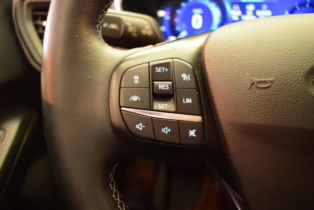 FORD Focus 2021 1,5 EcoBoost 150hv A8 Vignale Wagon