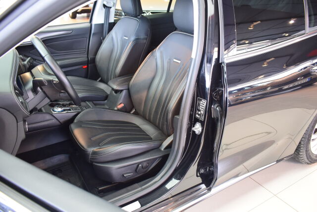 FORD Focus 2021 1,5 EcoBoost 150hv A8 Vignale Wagon