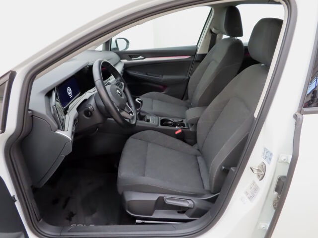 Volkswagen Golf 2021 1,0 TSI 81 kW