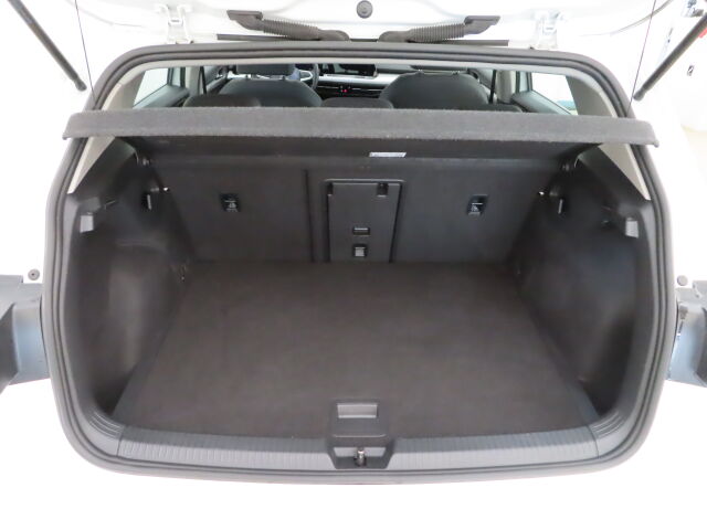 Volkswagen Golf 2021 1,0 TSI 81 kW