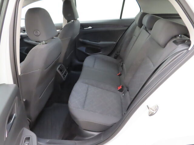 Volkswagen Golf 2021 1,0 TSI 81 kW