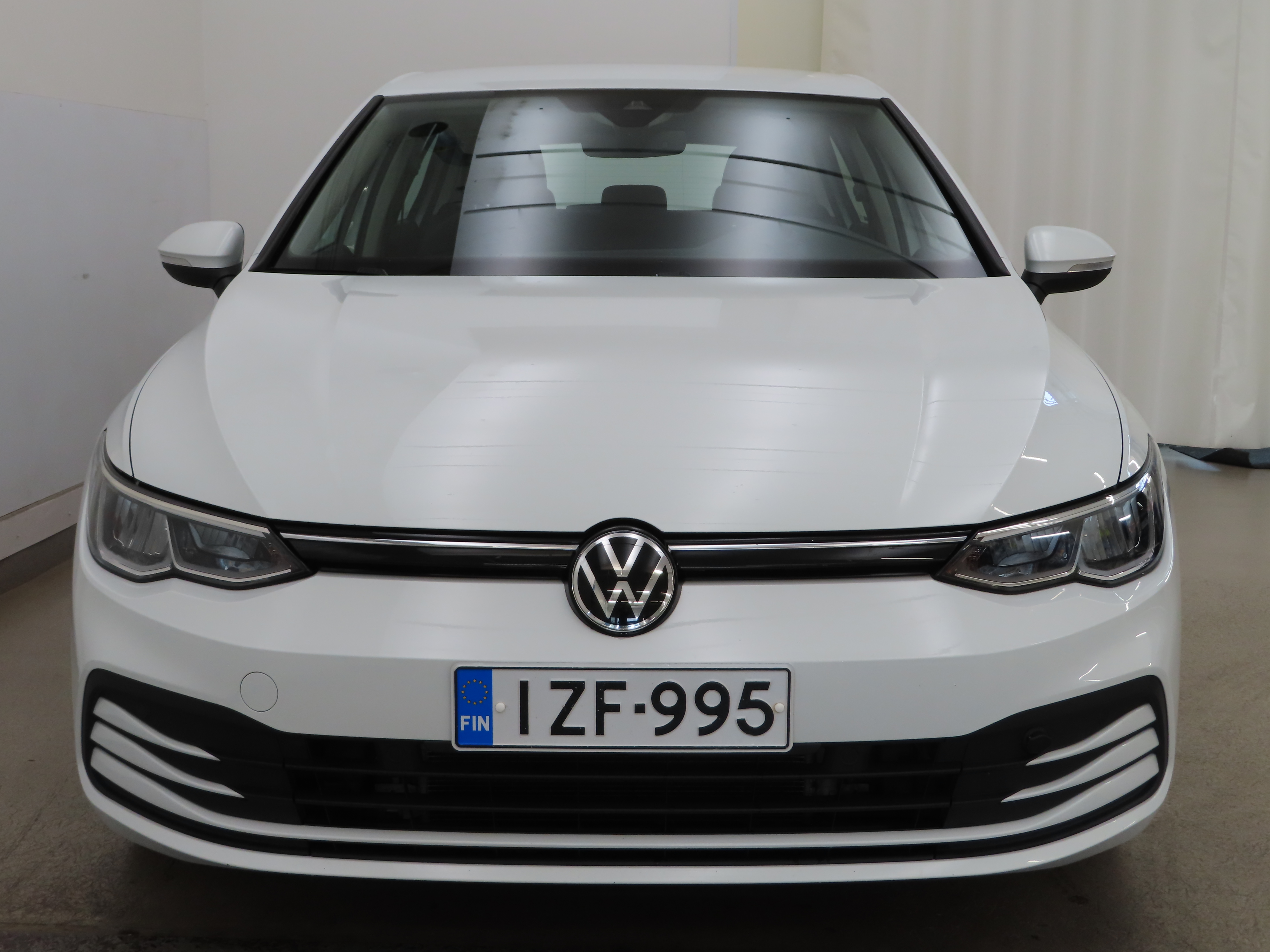 Volkswagen Golf 1,0 TSI 81 kW 2021, kuva 2/11