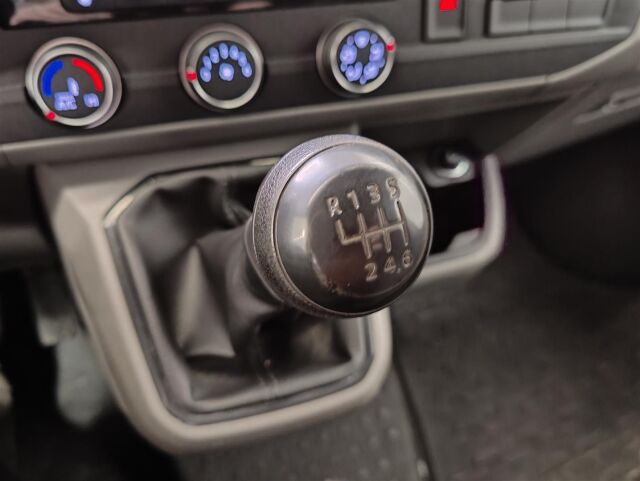VOLKSWAGEN Transporter 2020 umpipakettiauto Pitkä 2,0 TDI 110 kW 4Motion 204M