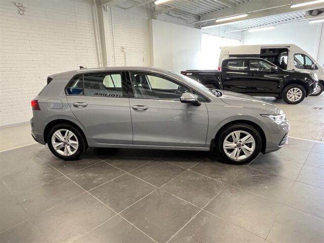 VOLKSWAGEN Golf 2021 1,0 TSI 81 kW