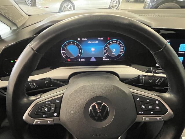 VOLKSWAGEN Golf 2021 1,0 TSI 81 kW