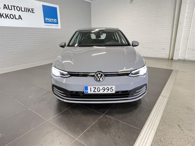 VOLKSWAGEN Golf 2021 1,0 TSI 81 kW
