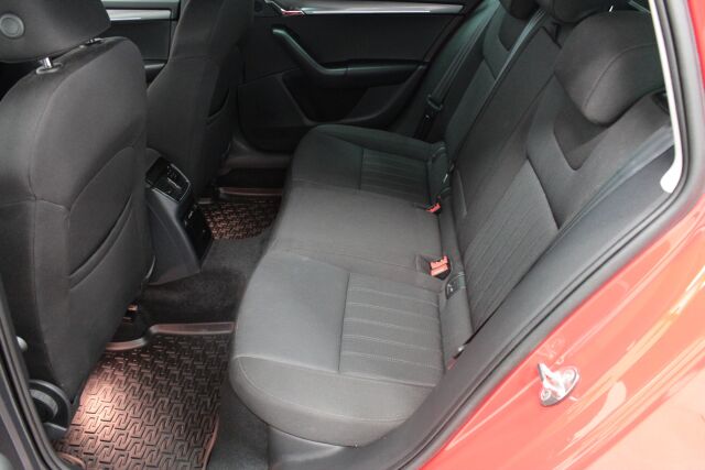 SKODA Octavia 2020 Combi 2,0 TSI 190 4x4 Style BusinessLine DSG Autom.