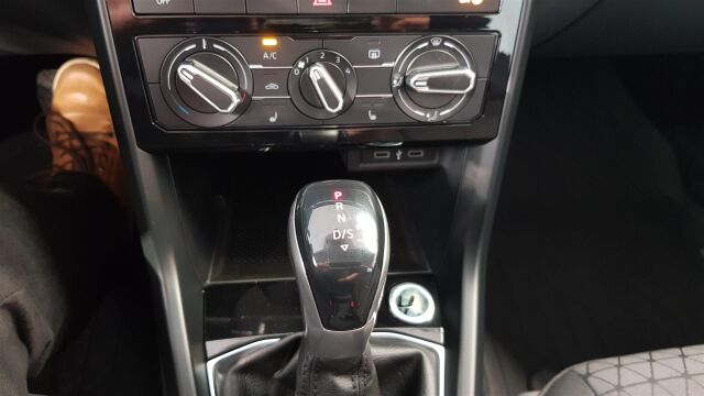 VOLKSWAGEN T-Cross 2021 Style 1,0 TSI 81 kW DSG-automaatti