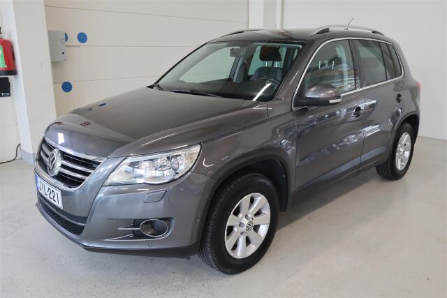 VOLKSWAGEN Tiguan 2011 Sport & Style 2,0 TDI 103 kW (140 hv) 4MOTION DSG-automaatti