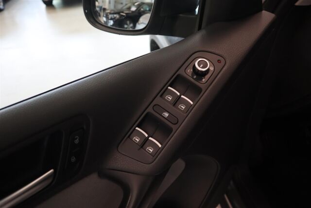 VOLKSWAGEN Tiguan 2011 Sport & Style 2,0 TDI 103 kW (140 hv) 4MOTION DSG-automaatti