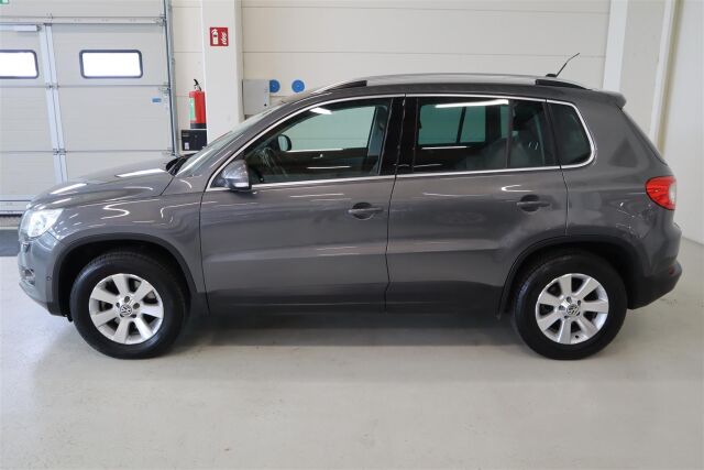 VOLKSWAGEN Tiguan 2011 Sport & Style 2,0 TDI 103 kW (140 hv) 4MOTION DSG-automaatti