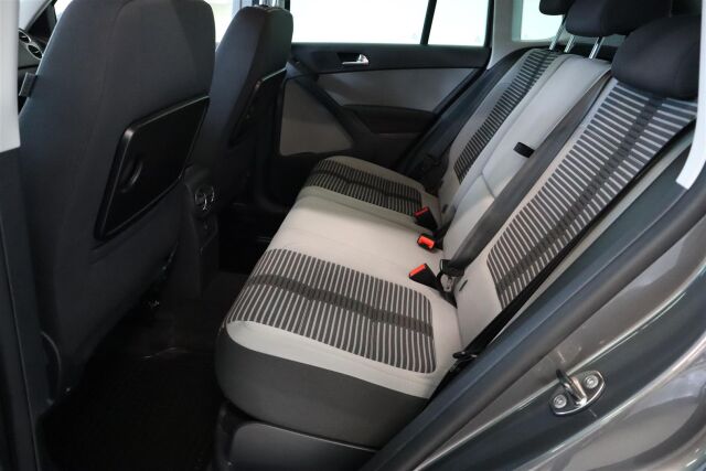 VOLKSWAGEN Tiguan 2011 Sport & Style 2,0 TDI 103 kW (140 hv) 4MOTION DSG-automaatti