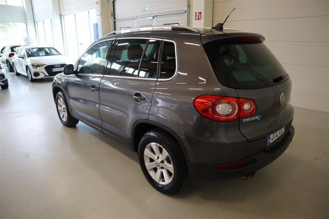 VOLKSWAGEN Tiguan 2011 Sport & Style 2,0 TDI 103 kW (140 hv) 4MOTION DSG-automaatti