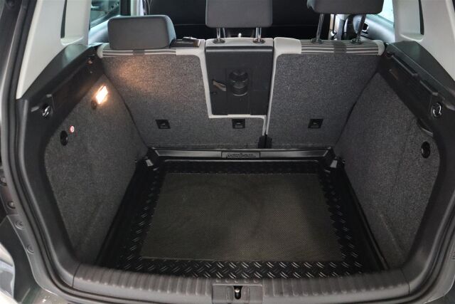 VOLKSWAGEN Tiguan 2011 Sport & Style 2,0 TDI 103 kW (140 hv) 4MOTION DSG-automaatti