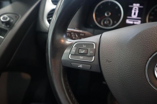 VOLKSWAGEN Tiguan 2011 Sport & Style 2,0 TDI 103 kW (140 hv) 4MOTION DSG-automaatti
