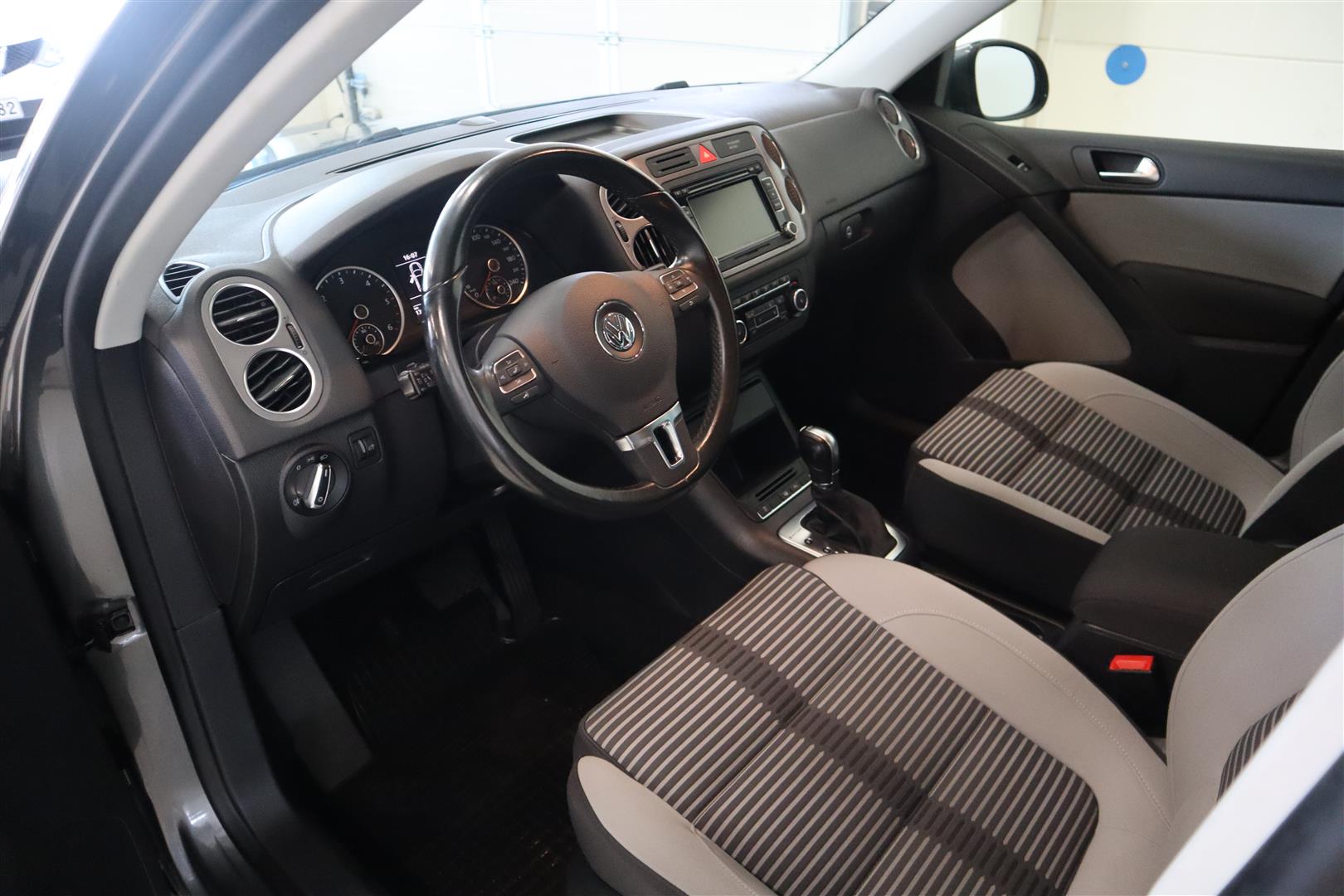 Volkswagen Tiguan 2011, kuva 6/25