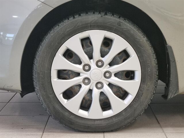 KIA Carens 2013 1,6 ISG LX EcoDynamics 5P   / Koukku / Tutka / Moottorinlämmitin