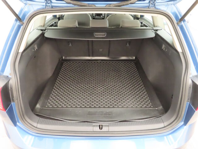 VOLKSWAGEN Golf 2013 Variant Highline 1,4 TSI 103 kW 140 hv BlueMotion Technology DSG-automaatti