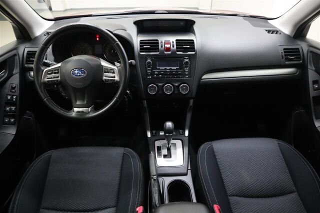 SUBARU Forester 2014 2,0i XS CVT