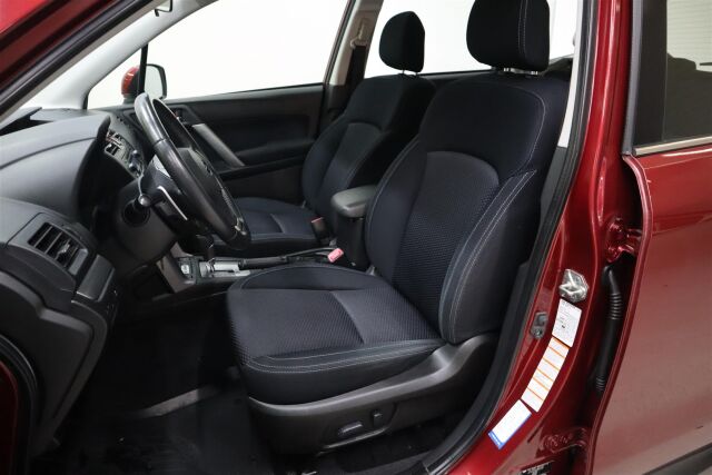 SUBARU Forester 2014 2,0i XS CVT