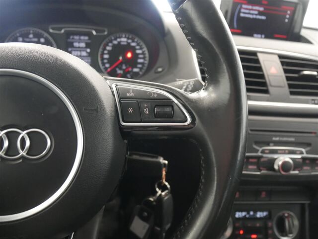 AUDI Q3 2014 Business II 1,4 TFSI 110 kW S tronic